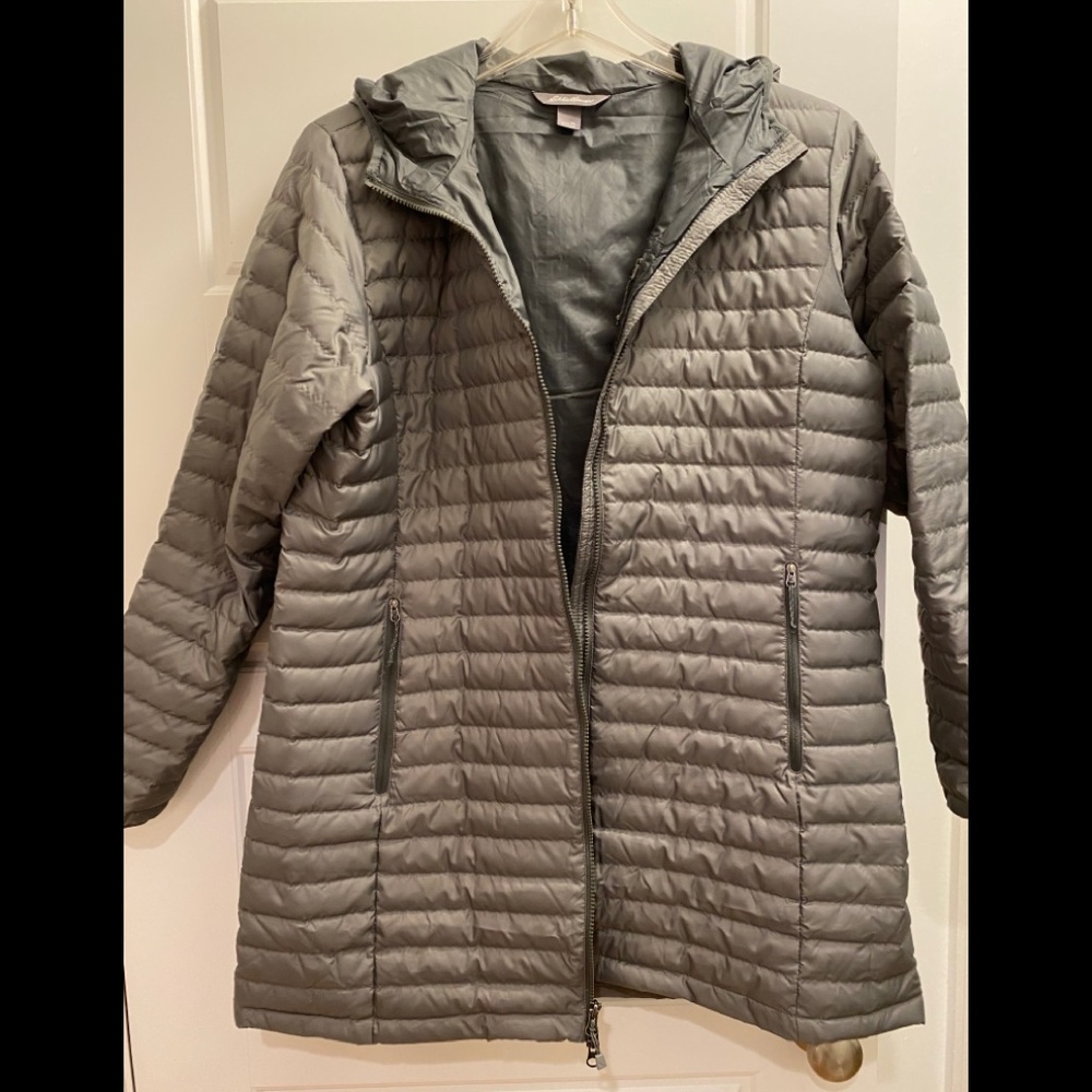 Women’s Eddie Bauer Hooded Down Parka, size XL